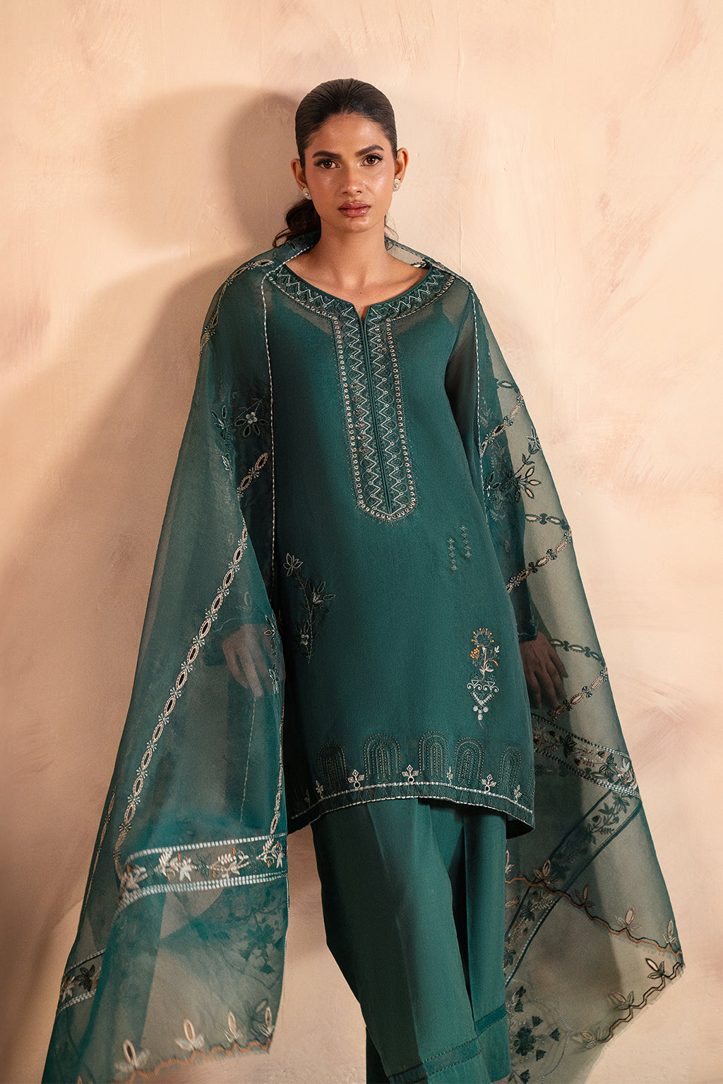 4 PIECE EMBROIDERED PRET - SELVI