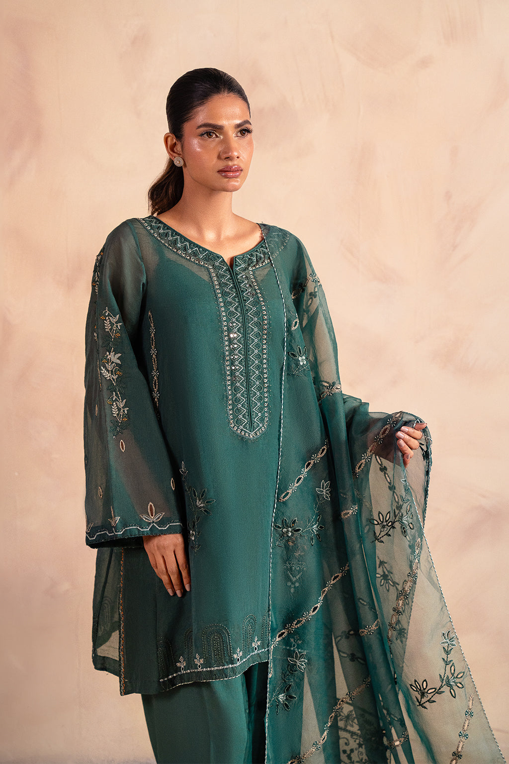 4 PIECE EMBROIDERED PRET - SELVI