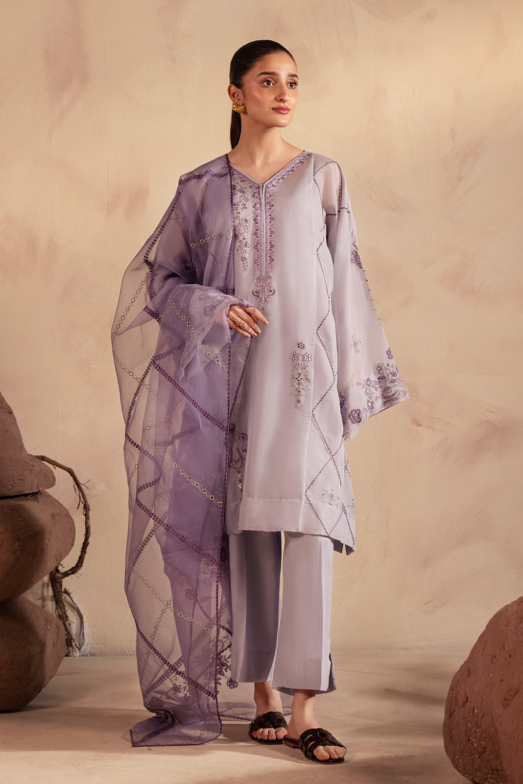 4 PIECE EMBROIDERED PRET - NIHAL