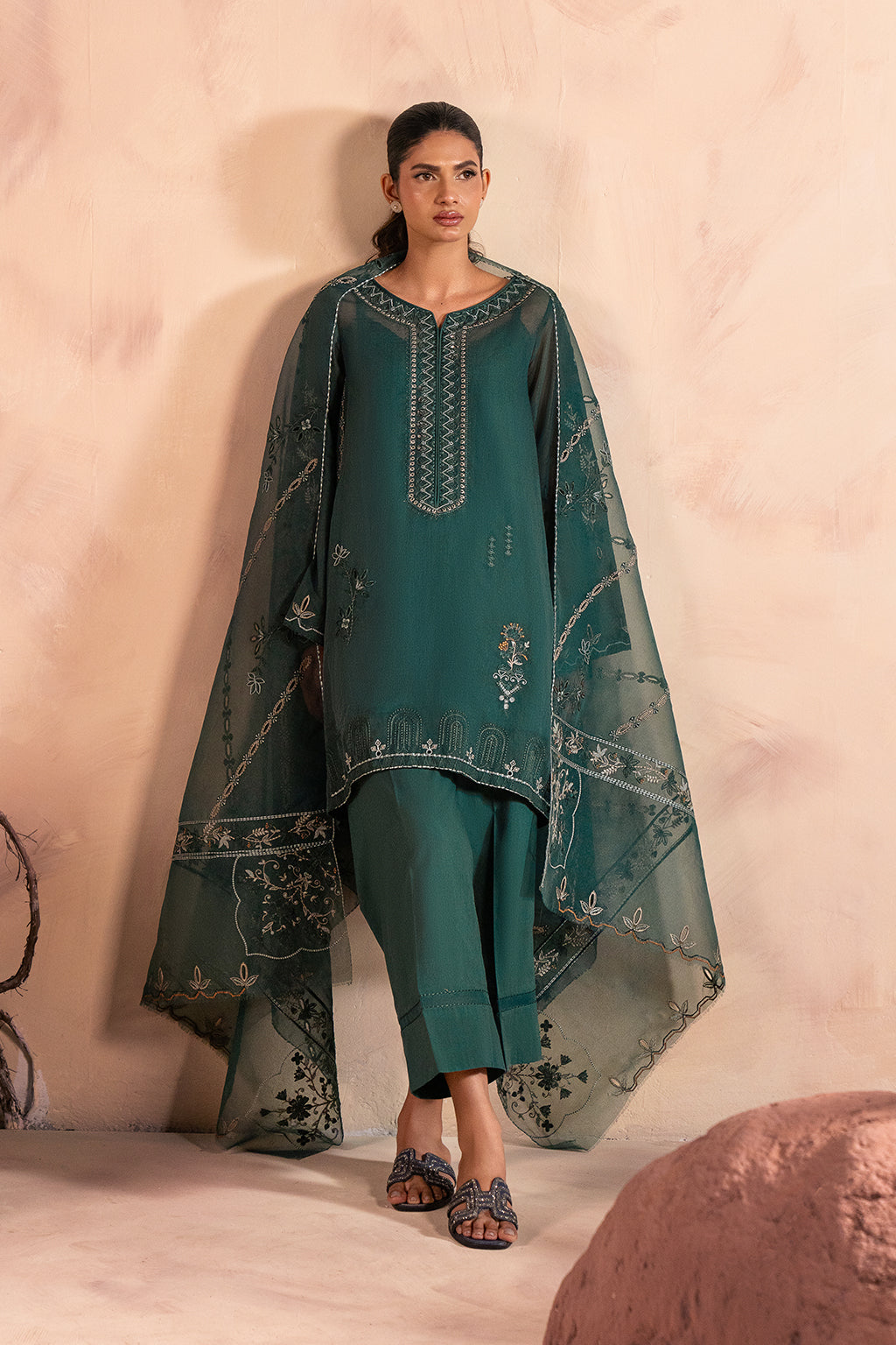 4 PIECE EMBROIDERED PRET - SELVI