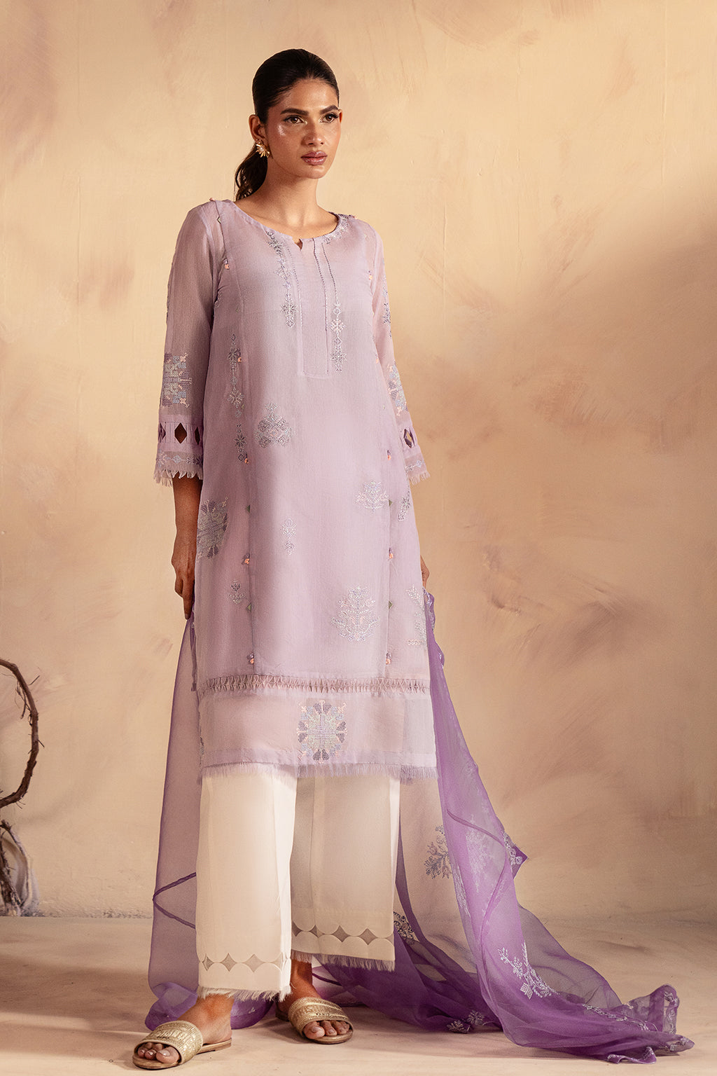 4 PIECE EMBROIDERED PRET - RUA
