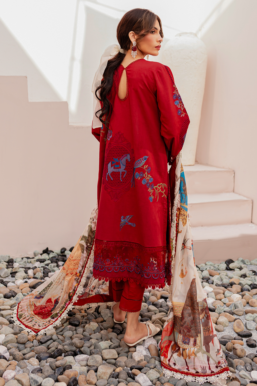 embroidered lawn suits