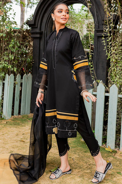 Amyra | Zoya & Fatima