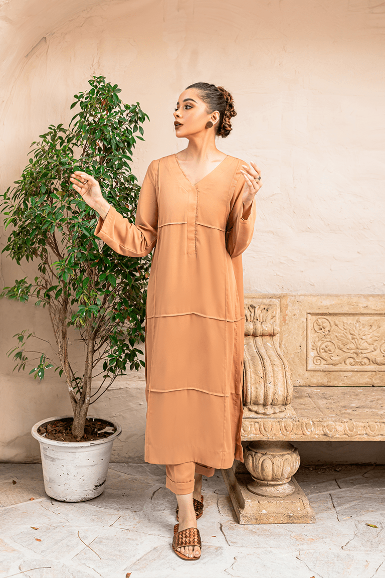 Lara | Zoya & Fatima